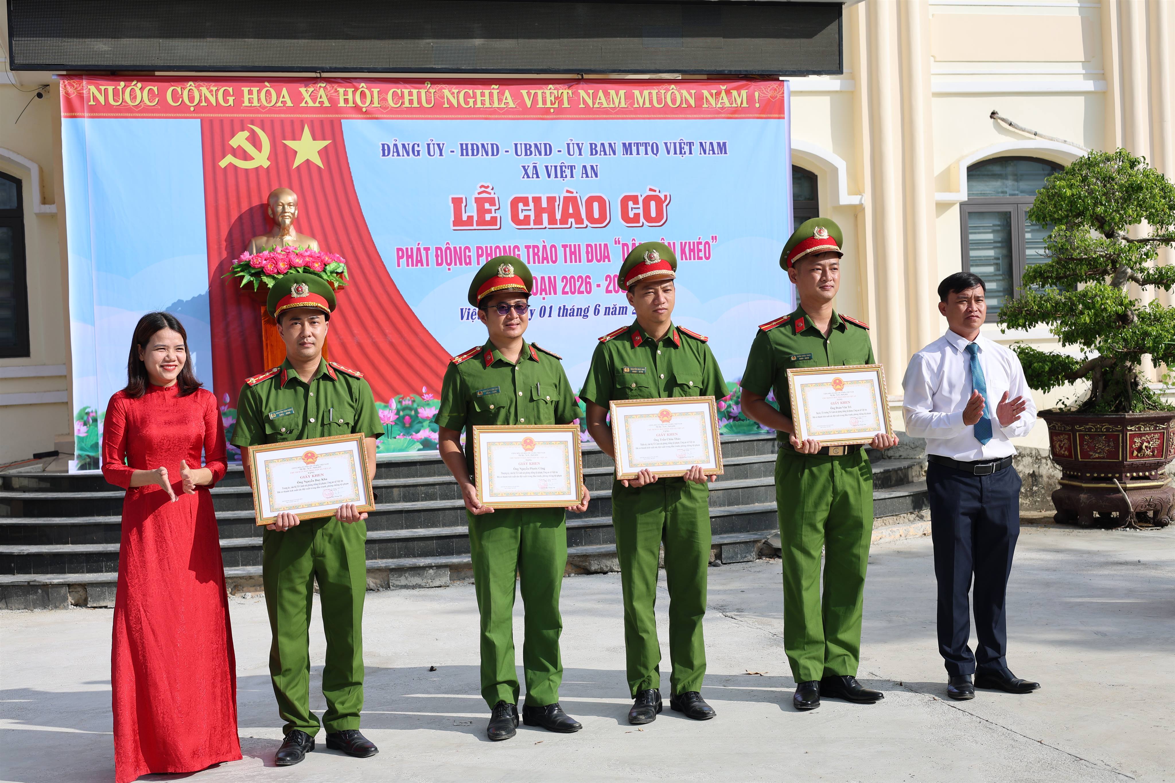 anh tin bai